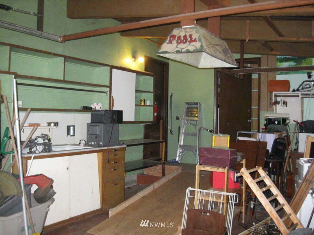 8517 200th Street Southwest Edmonds, WA 98026 - Photo 21 of 25 Gallery Image 21