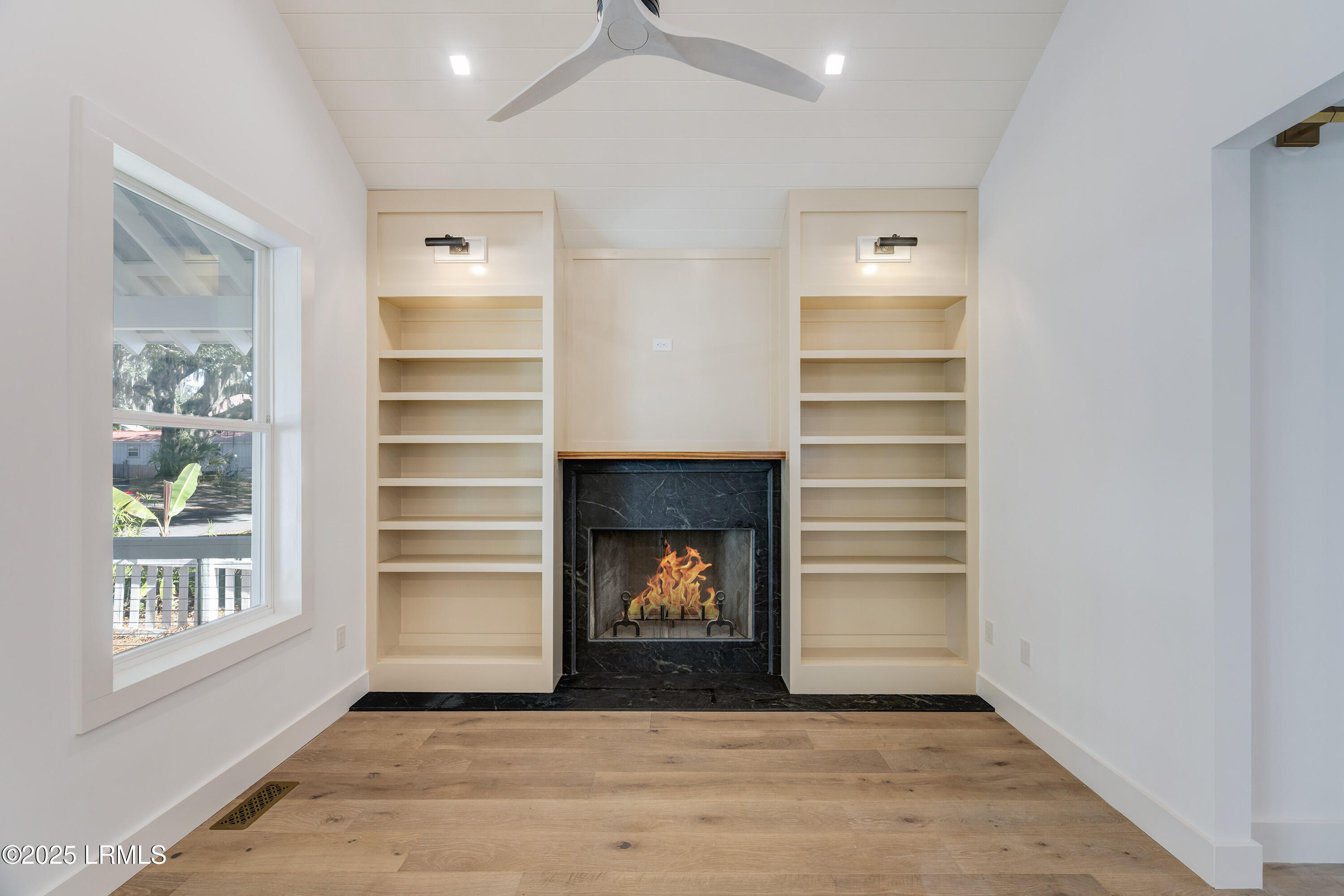 1013 11th Street Port Royal, SC 29935 - Photo 6 of 54 11th St 1013_09a