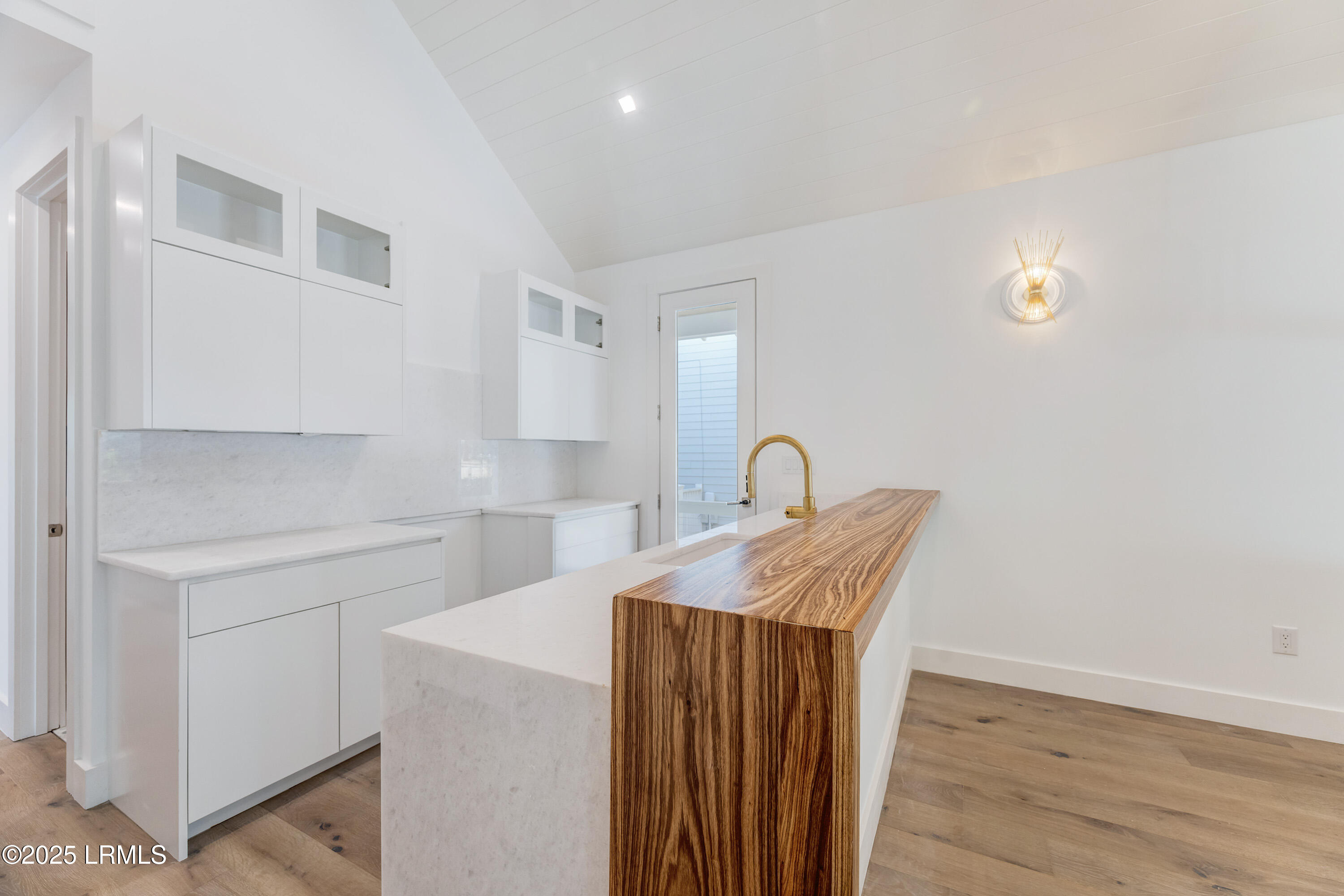 1013 11th Street Port Royal, SC 29935 - Photo 9 of 54 11th St 1013_12