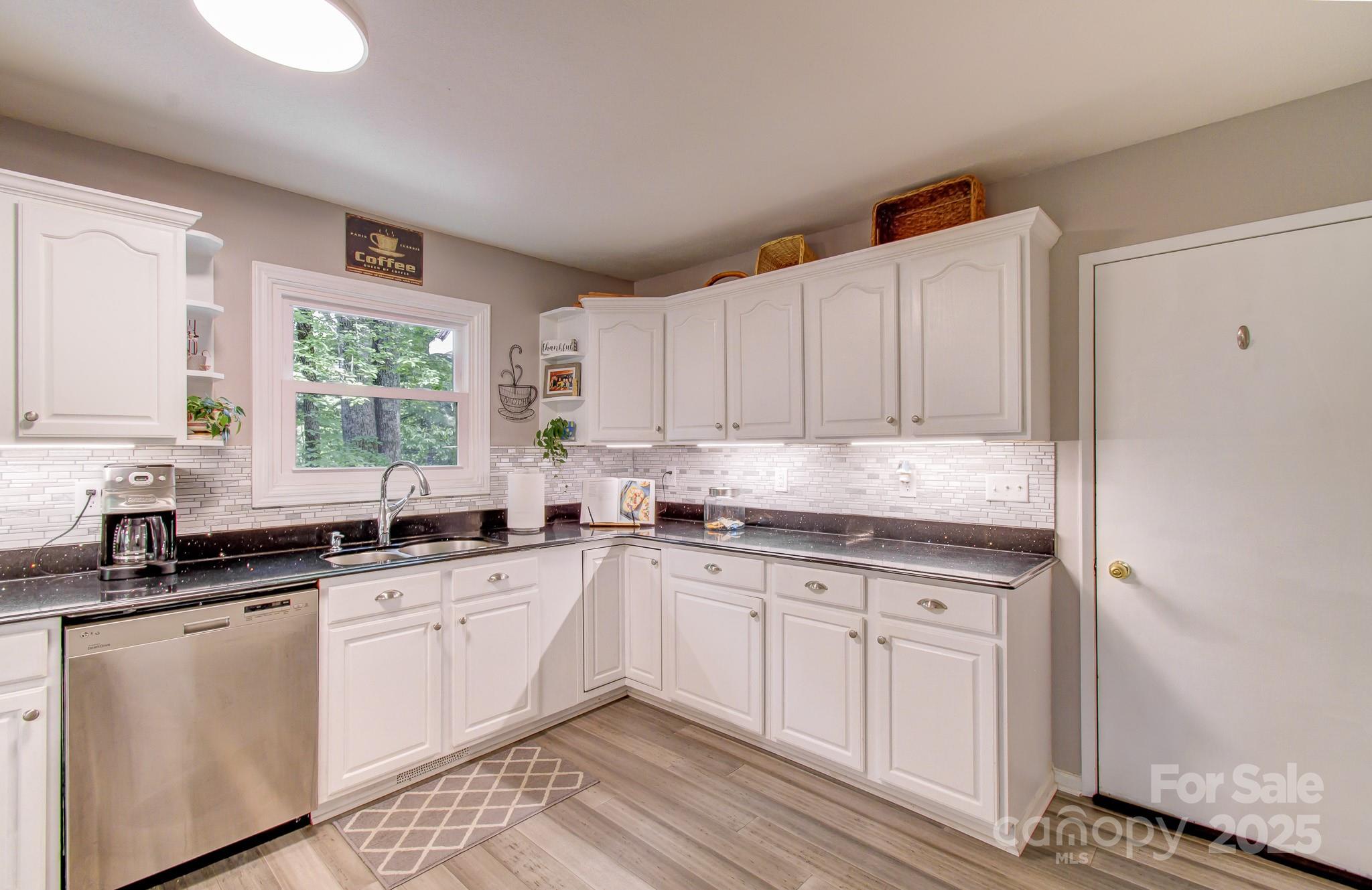 110 Spring Path Hendersonville, NC 28739 - Photo 11 of 43