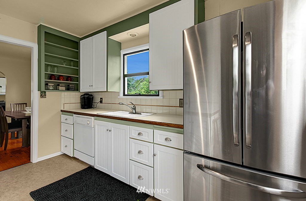524 North 79th Street Seattle, WA 98103 - Photo 5 of 13 Gallery Image 5