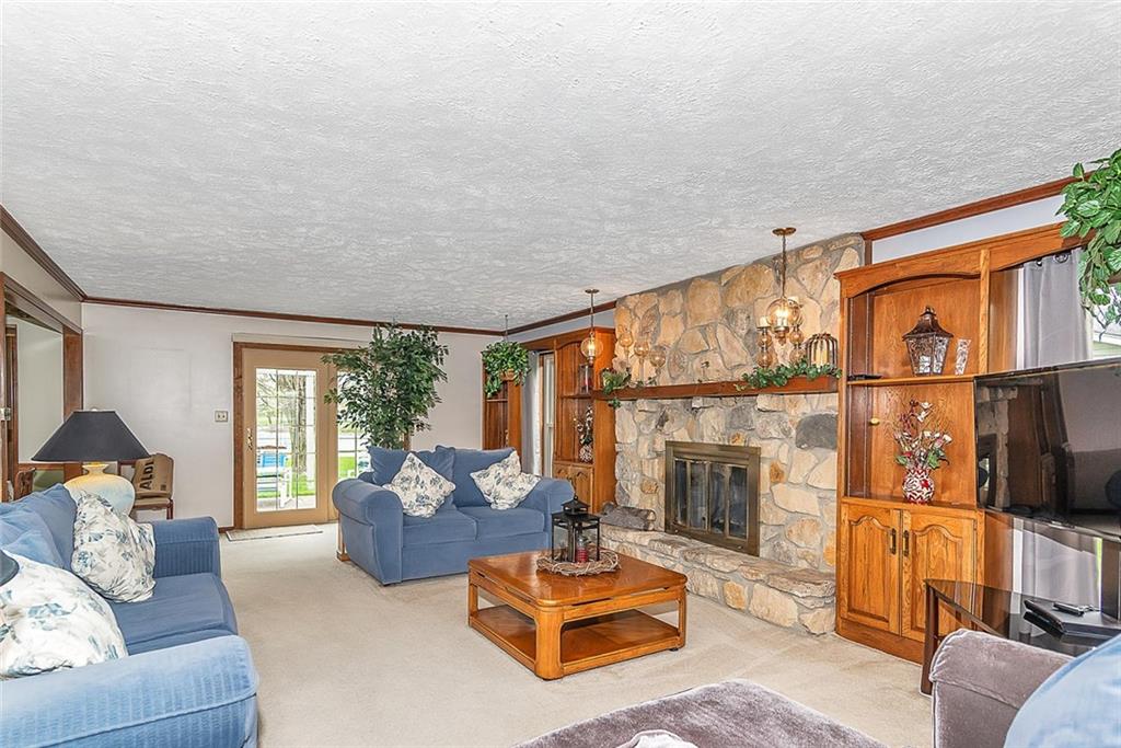 421 North Meridian Road Greenfield, IN 46140 - Photo 2 of 31 Gallery Image 2