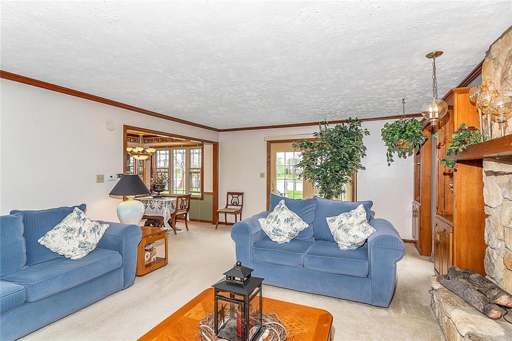 421 North Meridian Road Greenfield, IN 46140 - Photo 4 of 31 Gallery Image 4