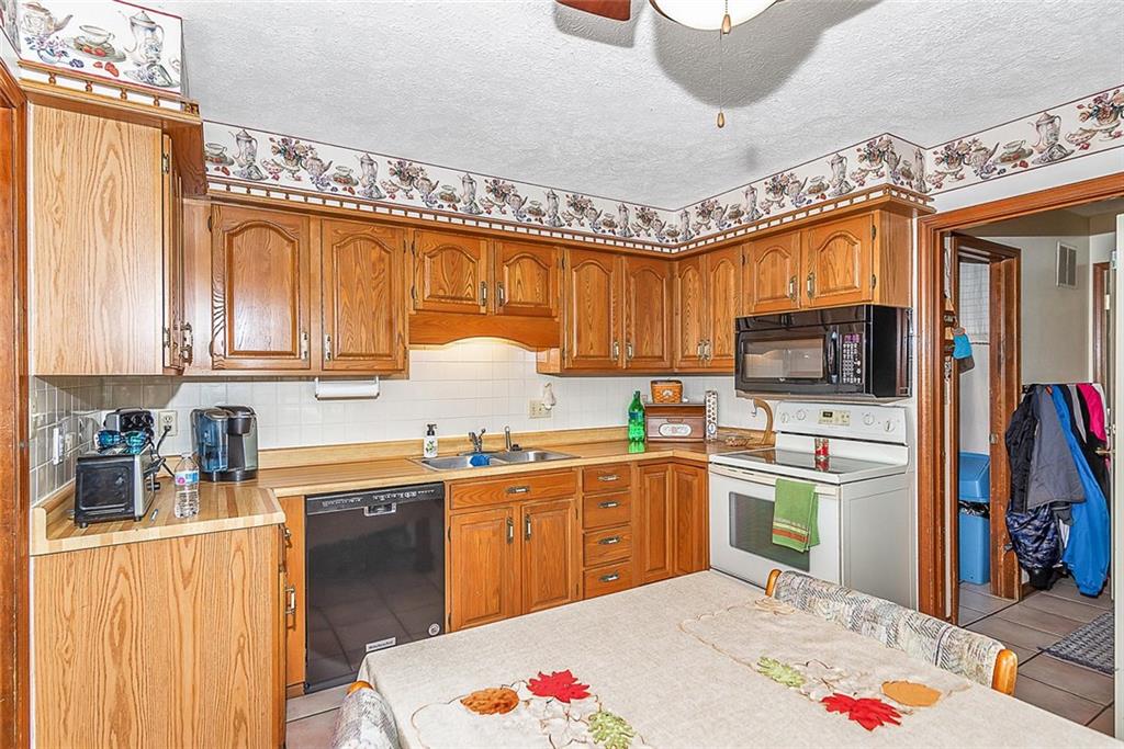 421 North Meridian Road Greenfield, IN 46140 - Photo 8 of 31 Gallery Image 8