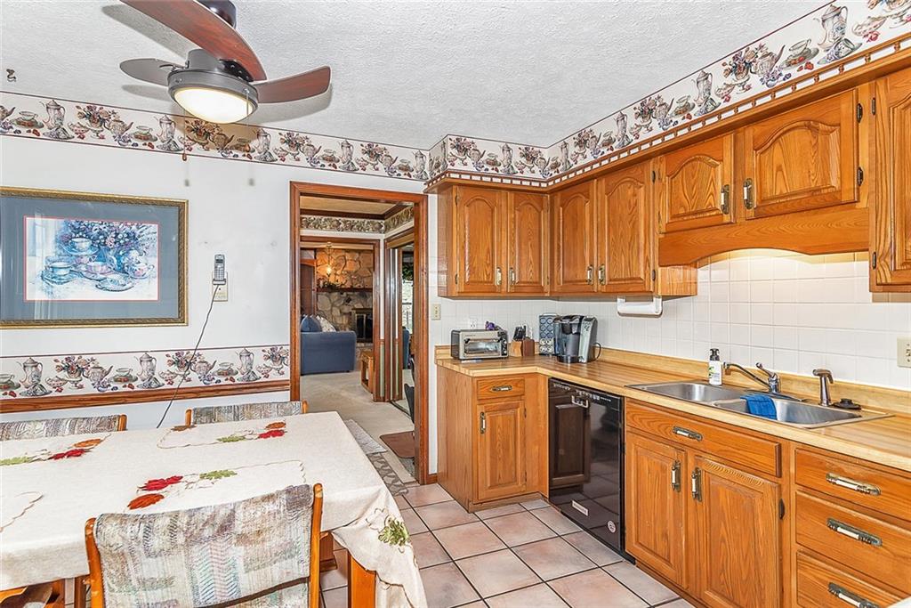 421 North Meridian Road Greenfield, IN 46140 - Photo 9 of 31 Gallery Image 9