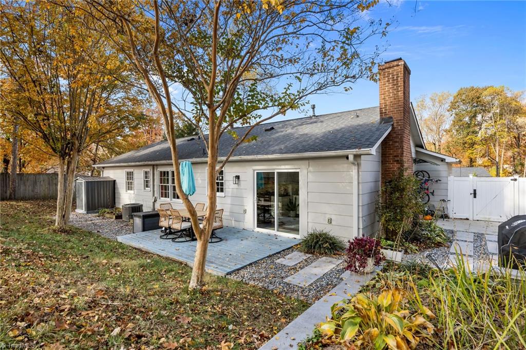 1924 Middlewood Court High Point, NC 27265 - Photo 23 of 27