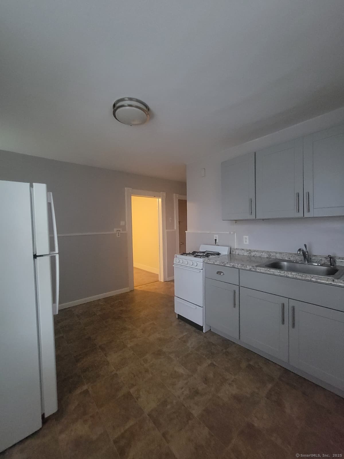 164 Grand Street, Unit 1 Middletown, CT 06457 - Photo 7 of 8