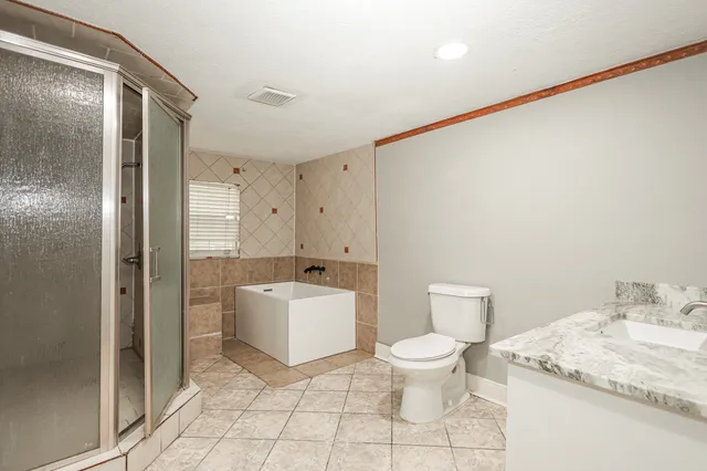 $269,000 | 9207 Cobbleshire Drive, Houston, TX 77037