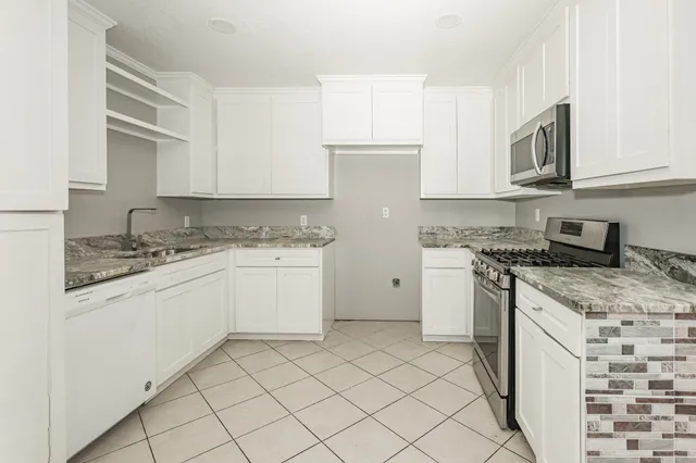 $269,000 | 9207 Cobbleshire Drive, Houston, TX 77037