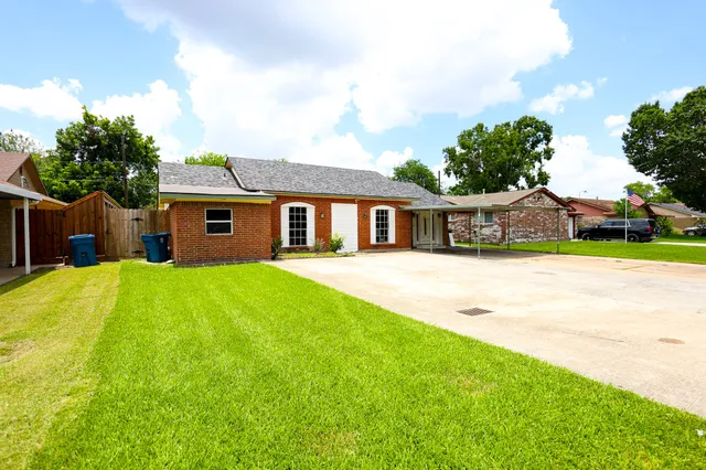 $269,000 | 9207 Cobbleshire Drive, Houston, TX 77037