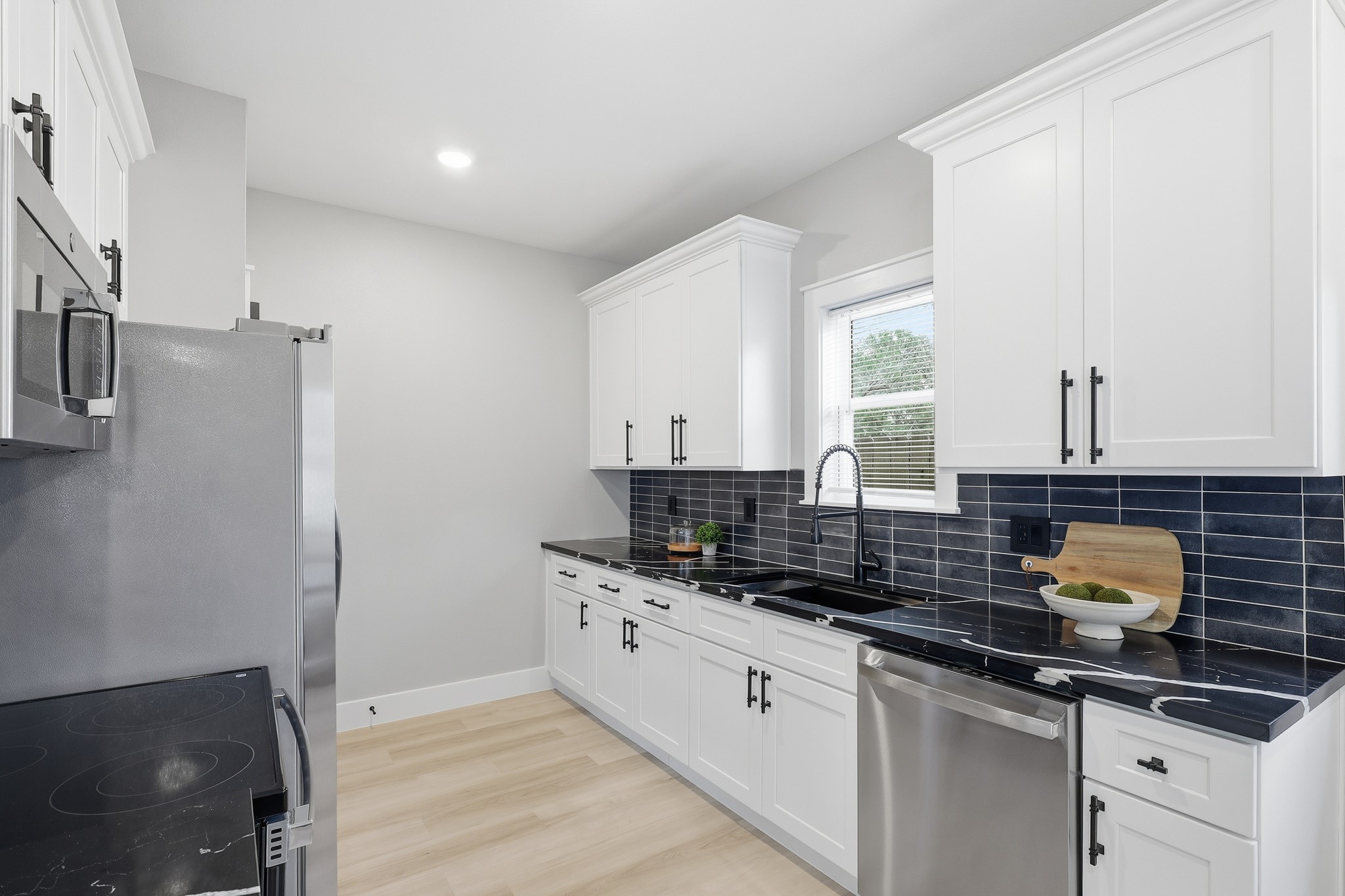 4723 Mallow Street Houston, TX 77033 - Photo 14 of 29