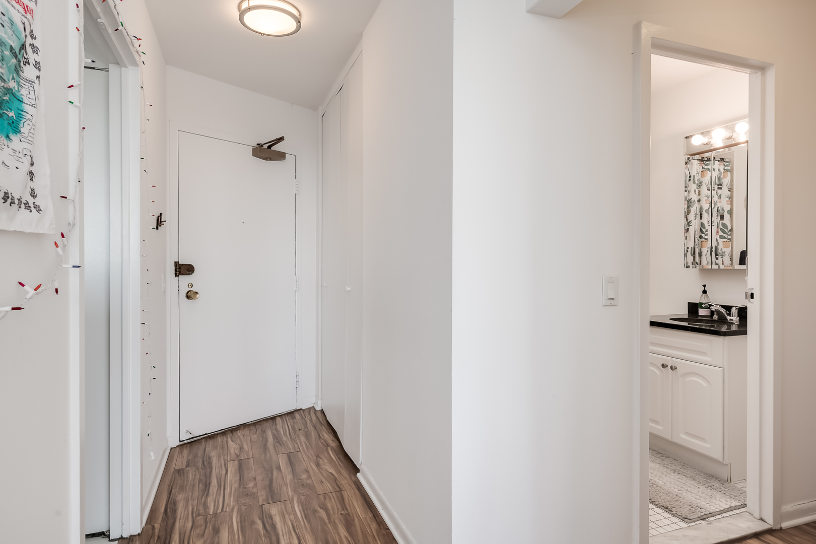 5415 North Sheridan Road, Unit 2412 Chicago, IL 60640 - Photo 13 of 27 Gallery Image 13