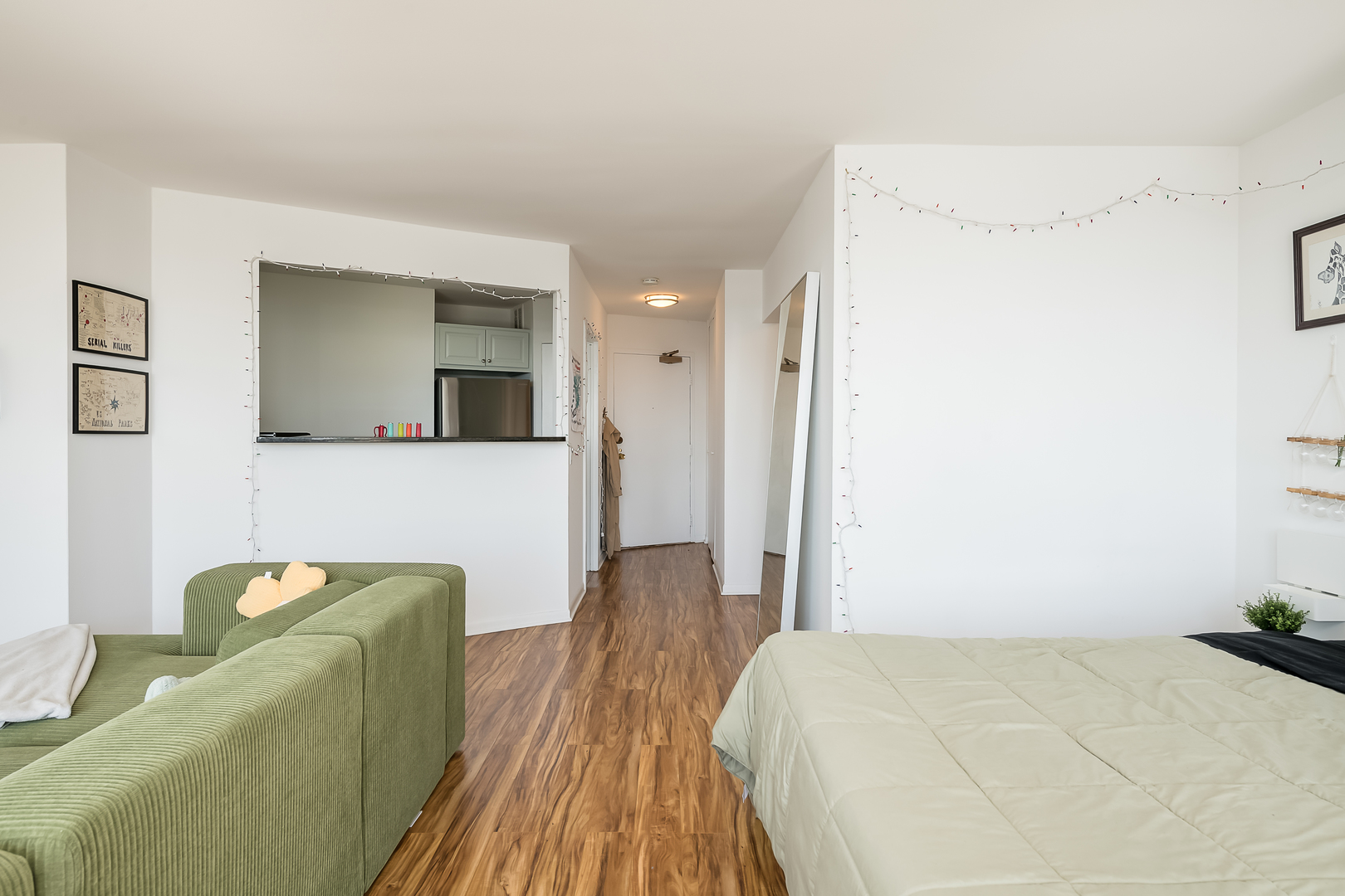 5415 North Sheridan Road, Unit 2412 Chicago, IL 60640 - Photo 8 of 27 Gallery Image 8
