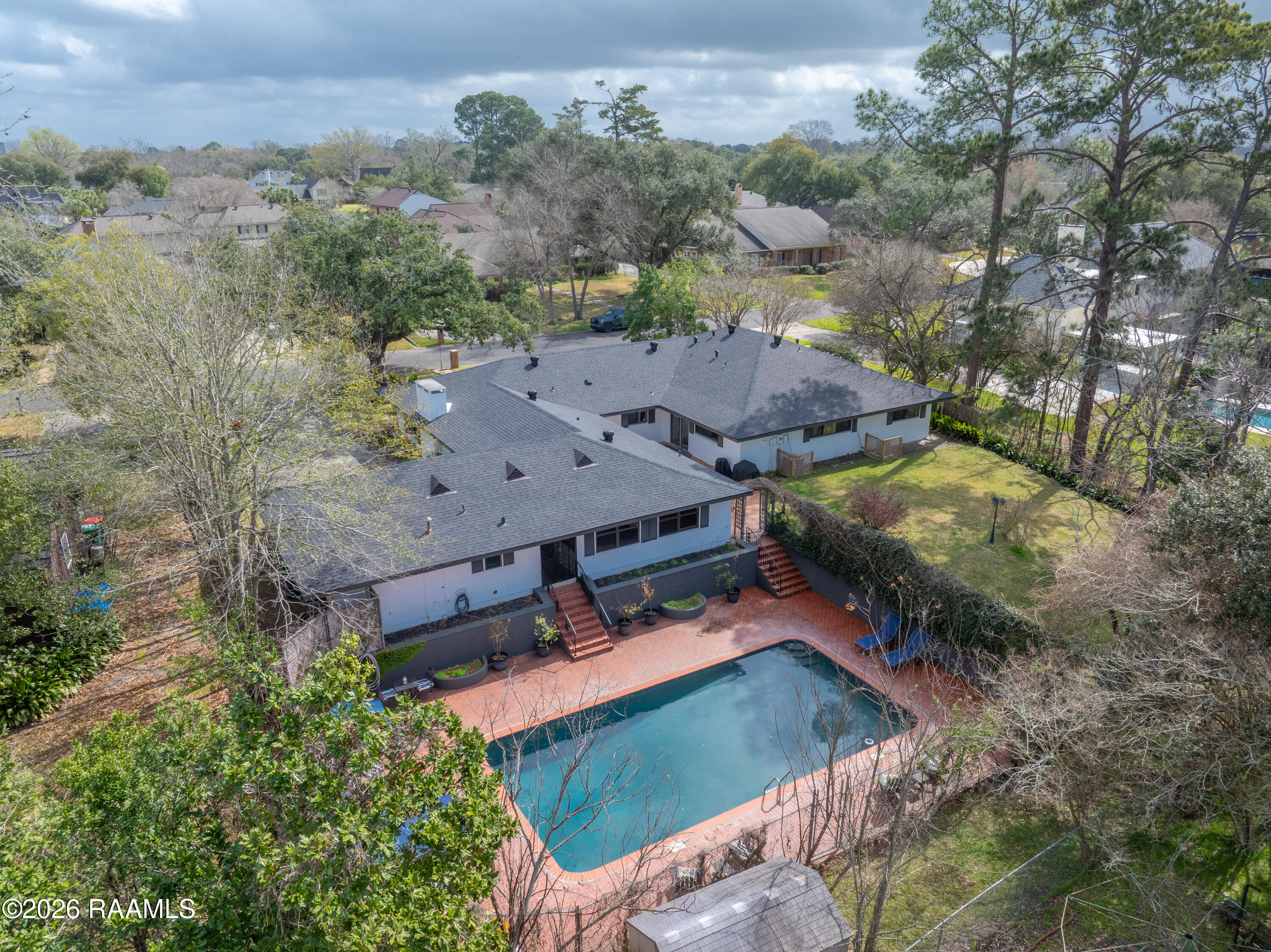 110 Canterbury Road Lafayette, LA 70503 - Photo 2 of 49 110Canterbury-5