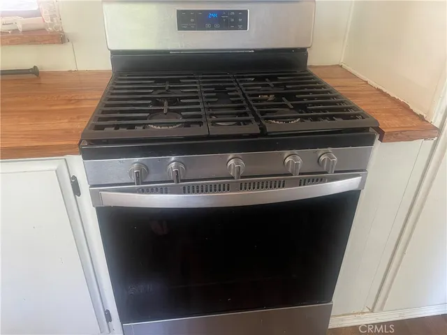 a close view of stove