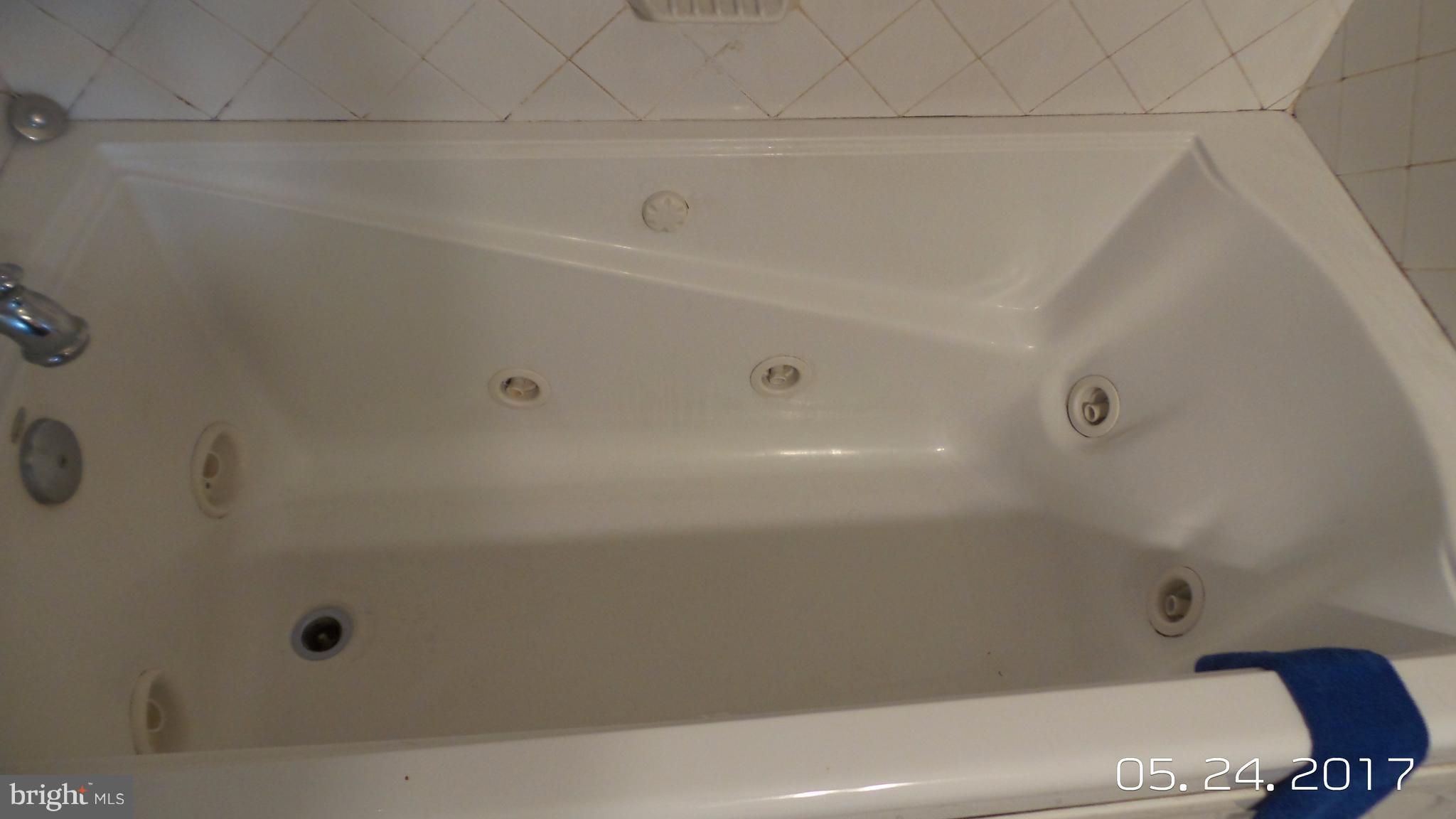 11 Cliffwood Road Baltimore, MD 21206 - Photo 12 of 25 Bath