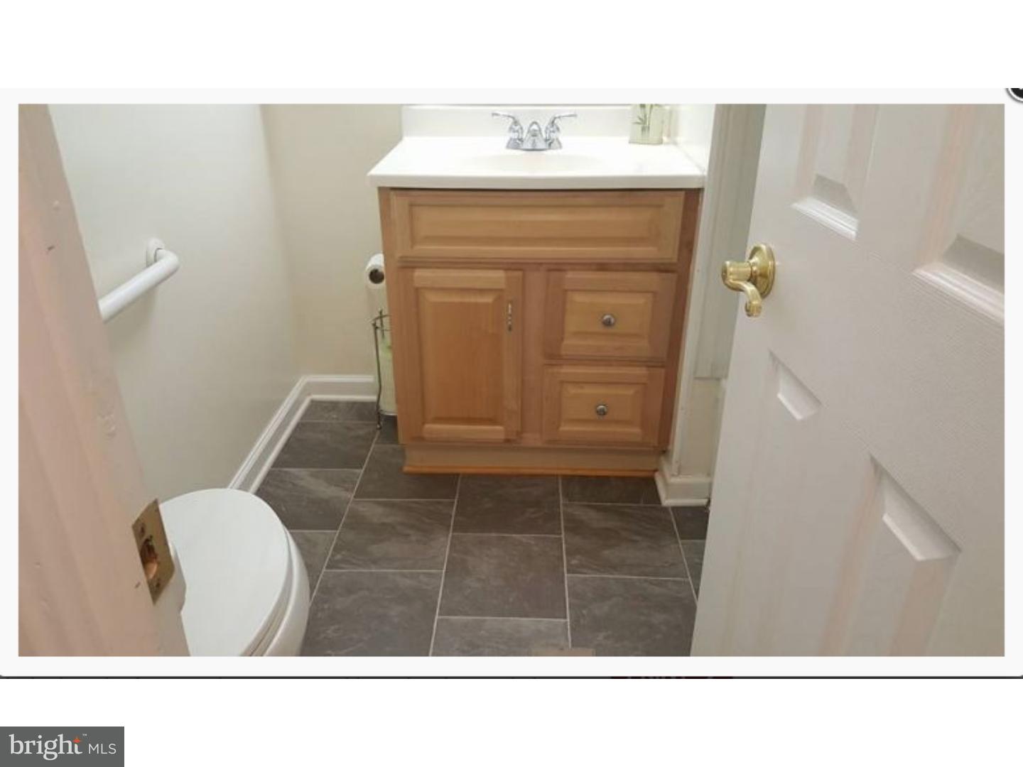 2 Surrey Drive Cream Ridge, NJ 08514 - Photo 12 of 17