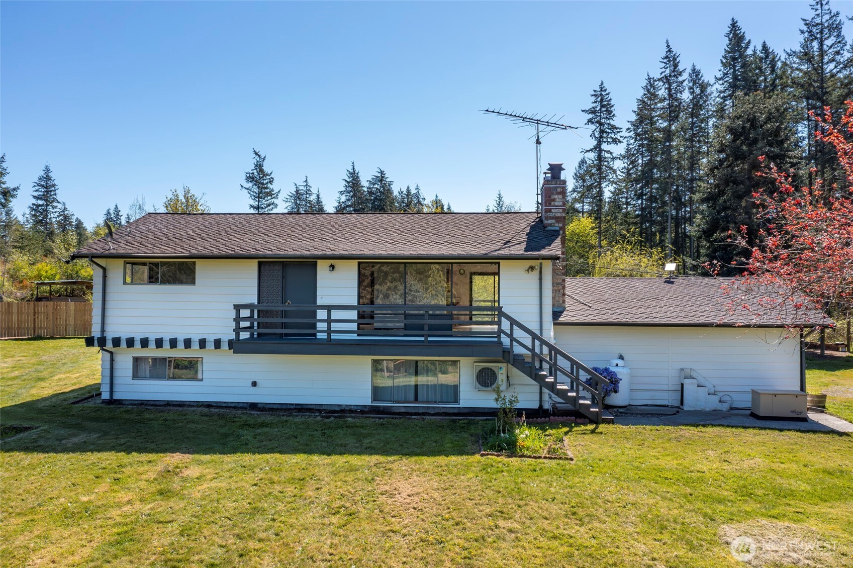 650 Devries Road Oak Harbor, WA 98277 - Photo 1 of 40