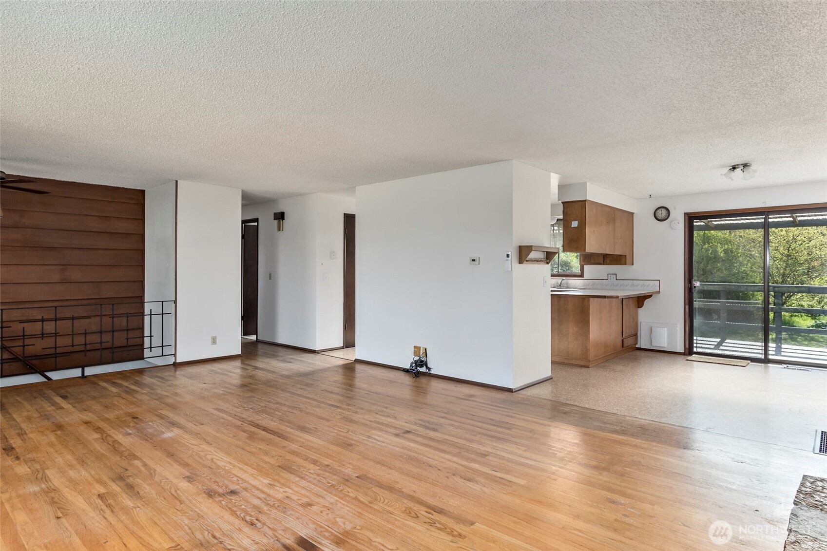 650 Devries Road Oak Harbor, WA 98277 - Photo 12 of 40