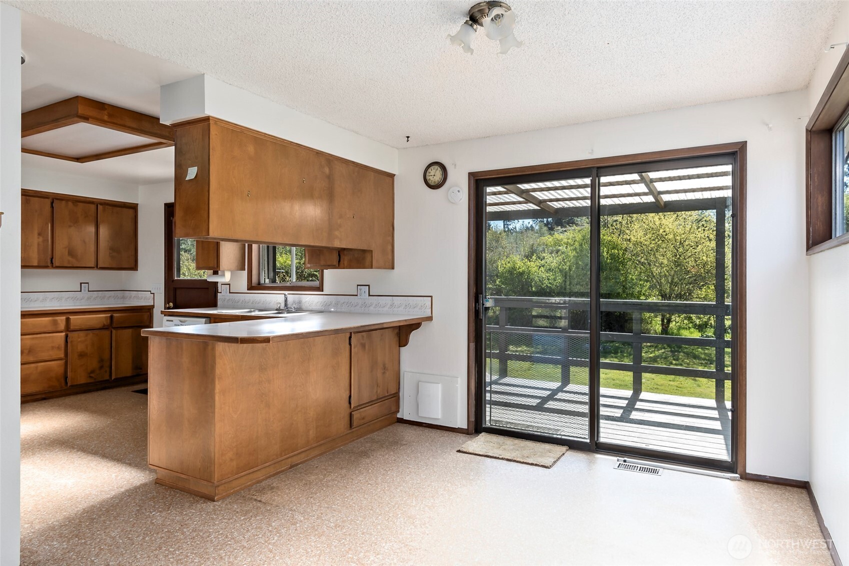 650 Devries Road Oak Harbor, WA 98277 - Photo 14 of 40