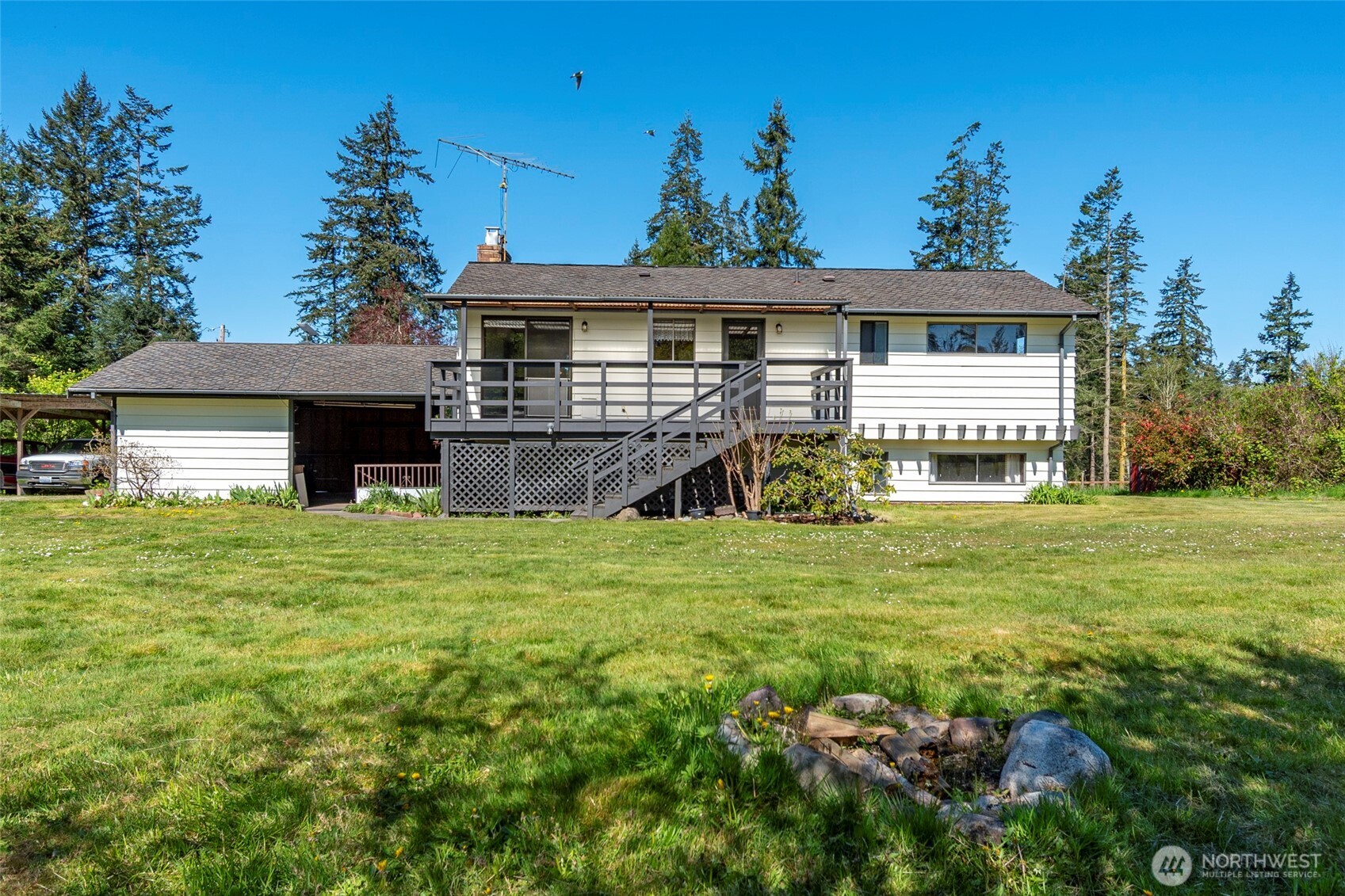 650 Devries Road Oak Harbor, WA 98277 - Photo 35 of 40