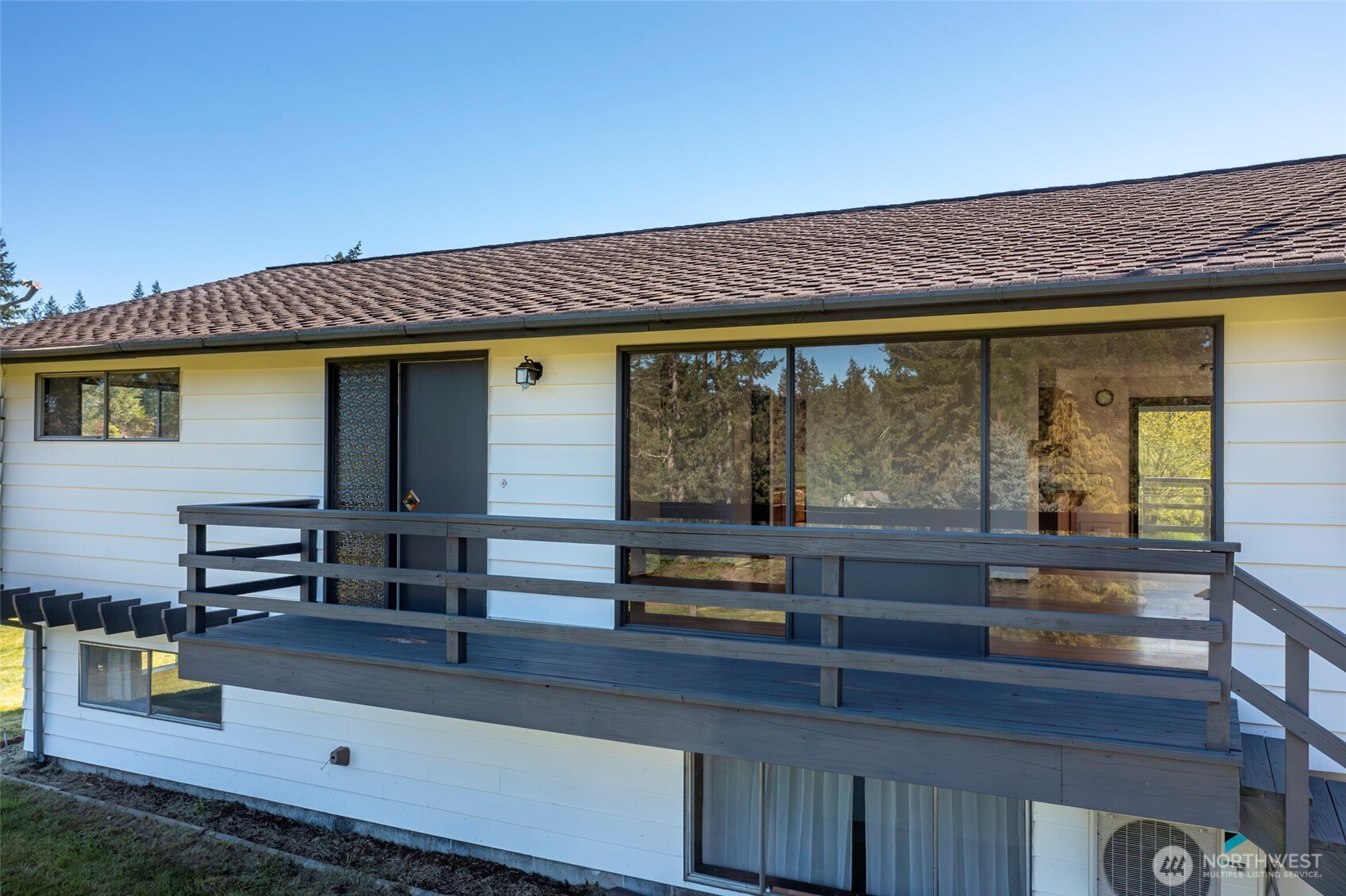 650 Devries Road Oak Harbor, WA 98277 - Photo 5 of 40