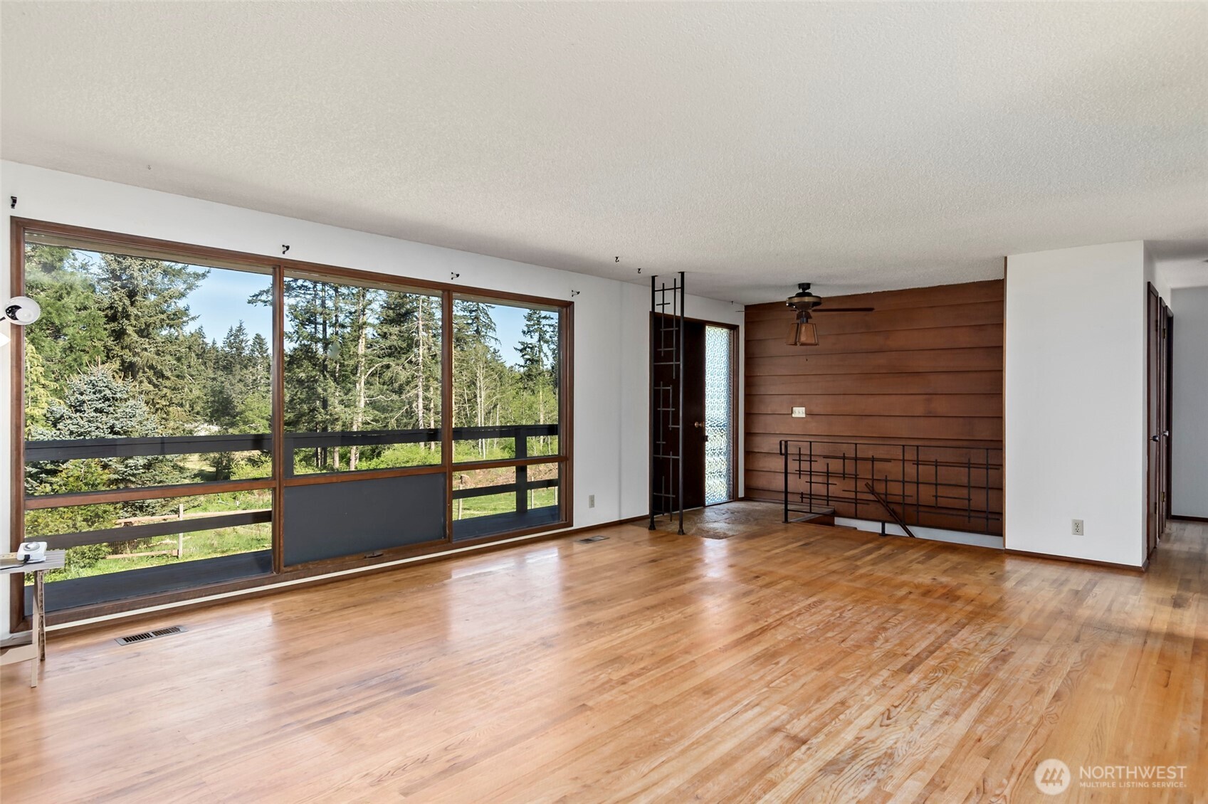 650 Devries Road Oak Harbor, WA 98277 - Photo 8 of 40