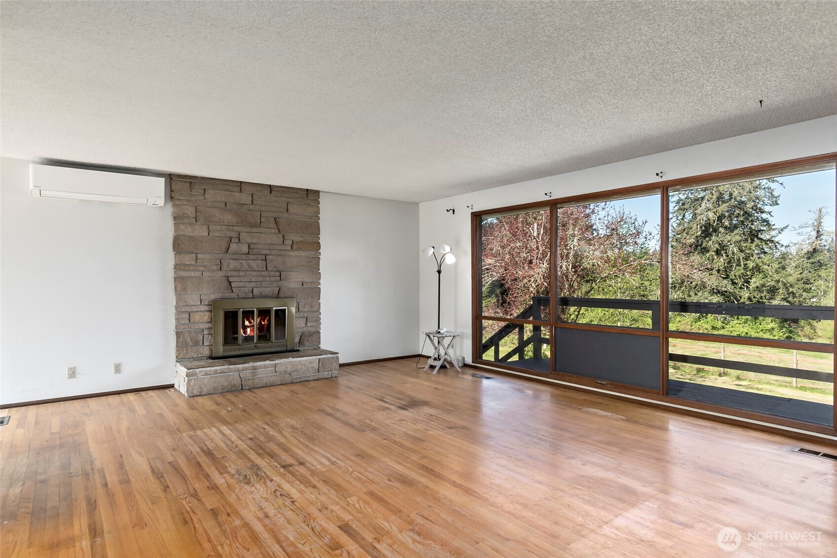 650 Devries Road Oak Harbor, WA 98277 - Photo 10 of 40