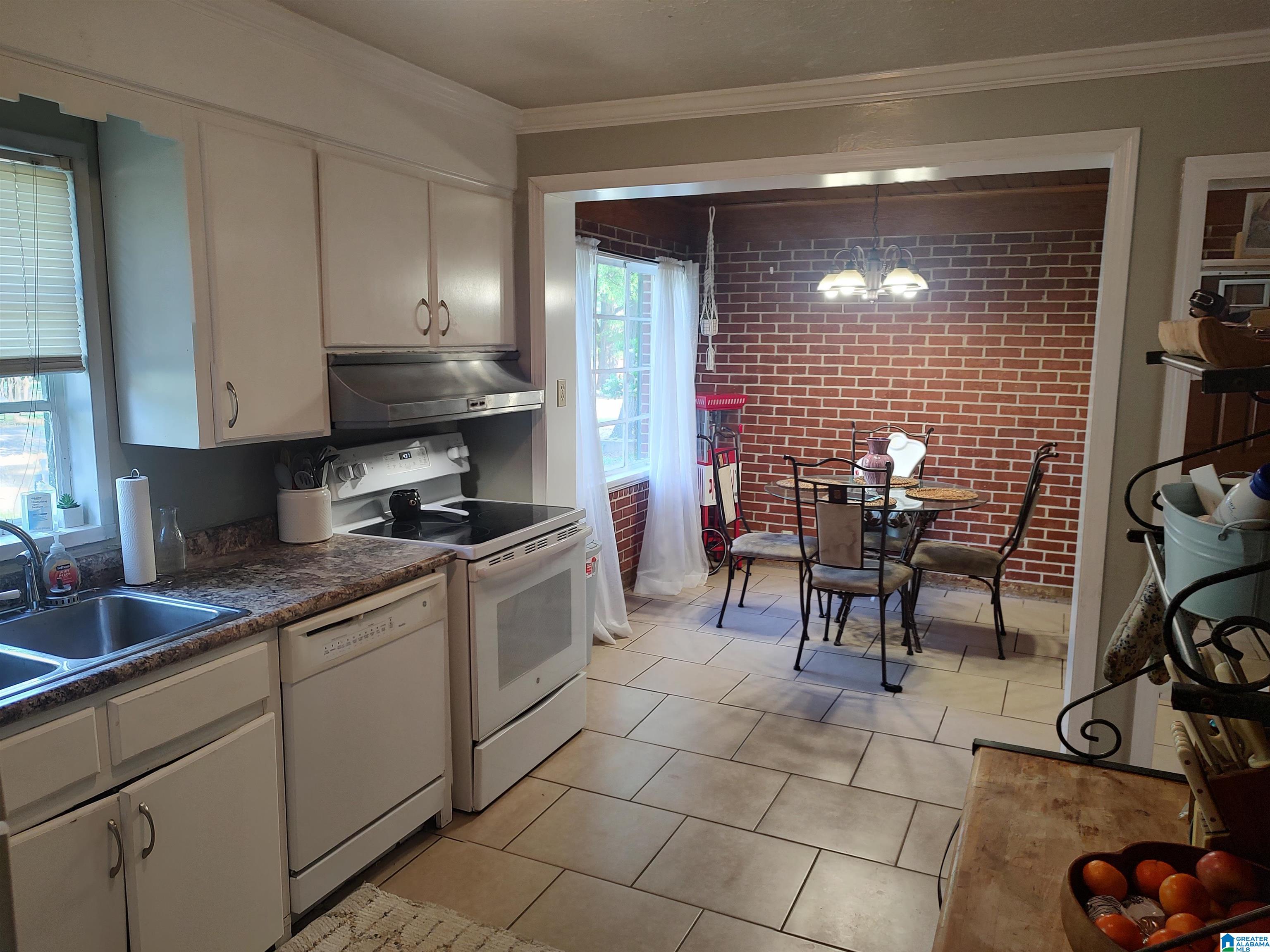 3307 Jane Street Sylacauga, AL 35150 - Photo 7 of 11