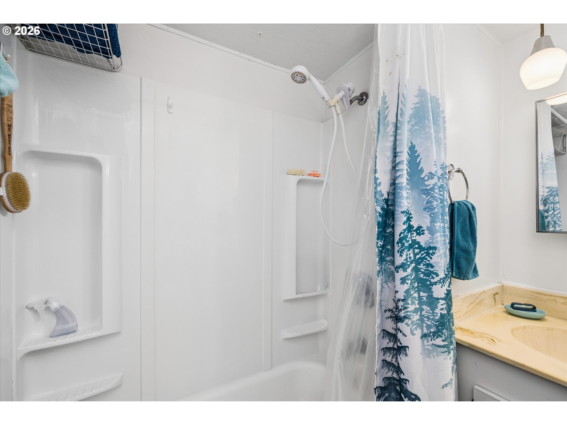 2150 Laura Street, Unit 79 Springfield, OR 97477 - Photo 19 of 34 Bathroom