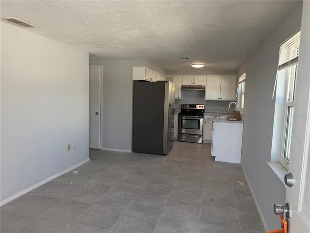 $1,700 | 2717 25th Street, Sarasota, FL 34234