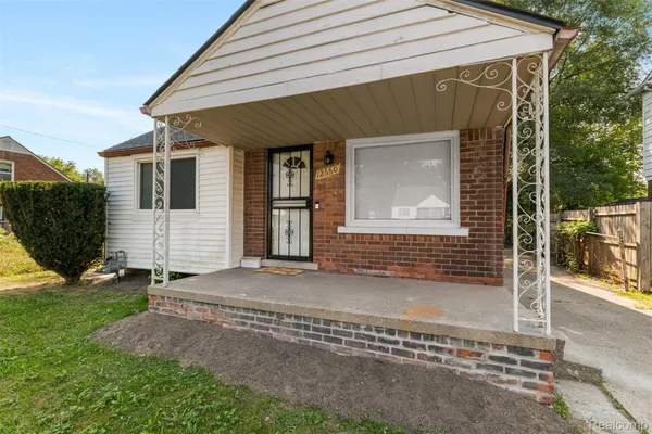$1,495 | 12660 Duchess Street, Detroit, MI 48224