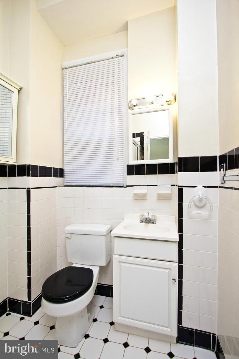 2443 Ontario Road Northwest Washington, DC 20009 - Photo 26 of 30 Unit #2