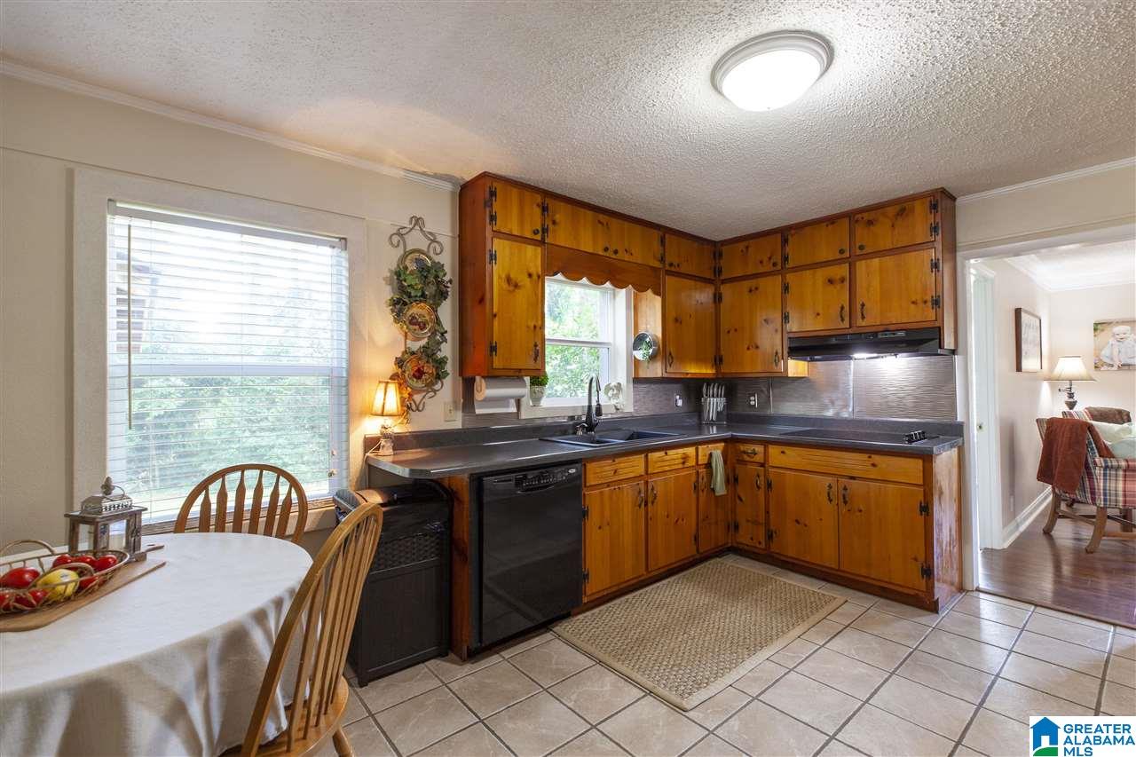 1013 9th Terrace Pleasant Grove, AL 35127 - Photo 12 of 49