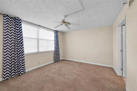 $160,000 | 4570 Northwest 18th Avenue, Unit 604, Deerfield Beach, FL 33064