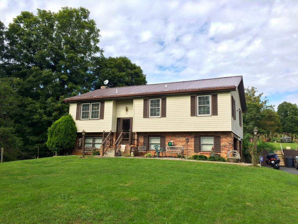 19303 Campground Road Bristol, VA 24202 - Photo 8 of 14 Photo 8