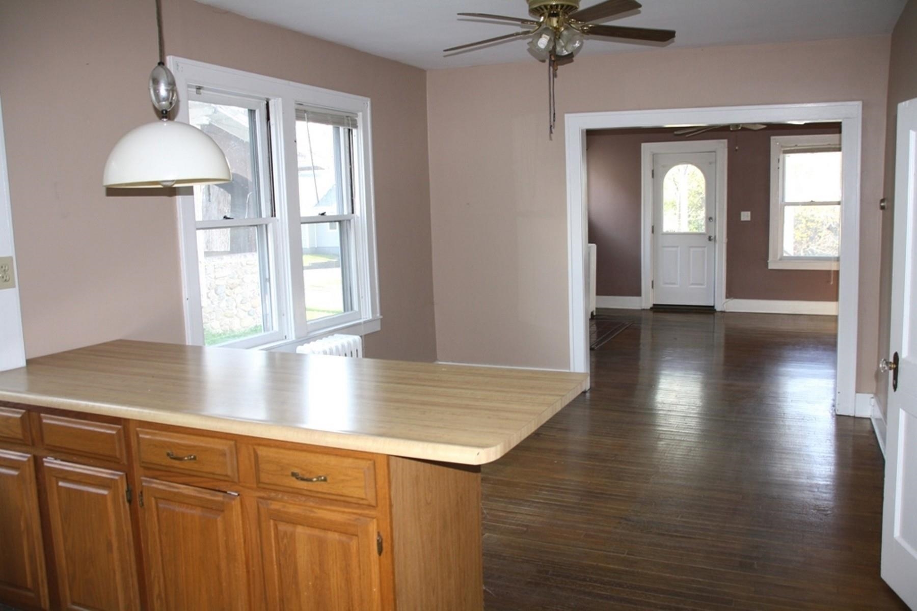 13-15 Melrose Avenue Rutland, VT 05701 - Photo 5 of 10 Gallery Image 5