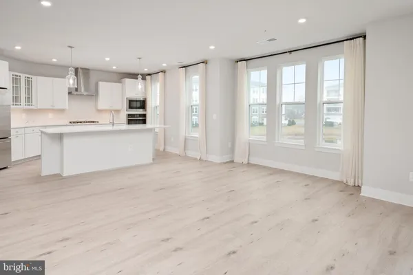 $694,500 | 230 Switchgrass Way, Unit 21, Chester, MD 21619