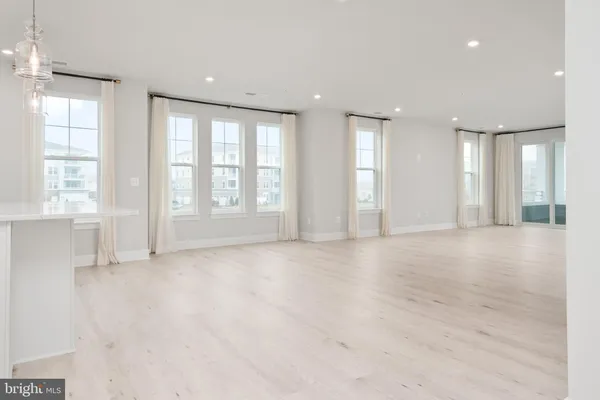 $694,500 | 230 Switchgrass Way, Unit 21, Chester, MD 21619