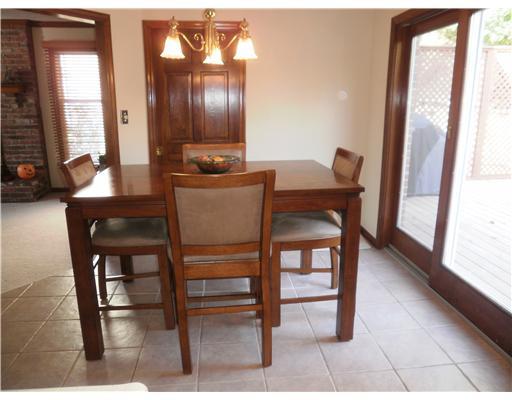 10114 Deer View Point Road Wexford, PA 15090 - Photo 4 of 16 Kitchen.
