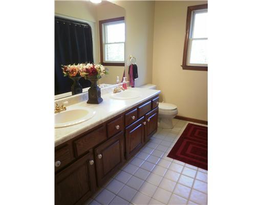 10114 Deer View Point Road Wexford, PA 15090 - Photo 7 of 16 Full Bath.