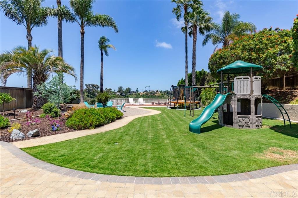 1606 Hawk View Drive Encinitas, CA 92024 - Photo 18 of 25 Gallery Image 18