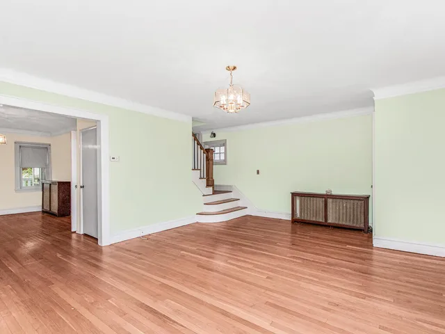 $799,000 | 5621 Post Road | North Riverdale