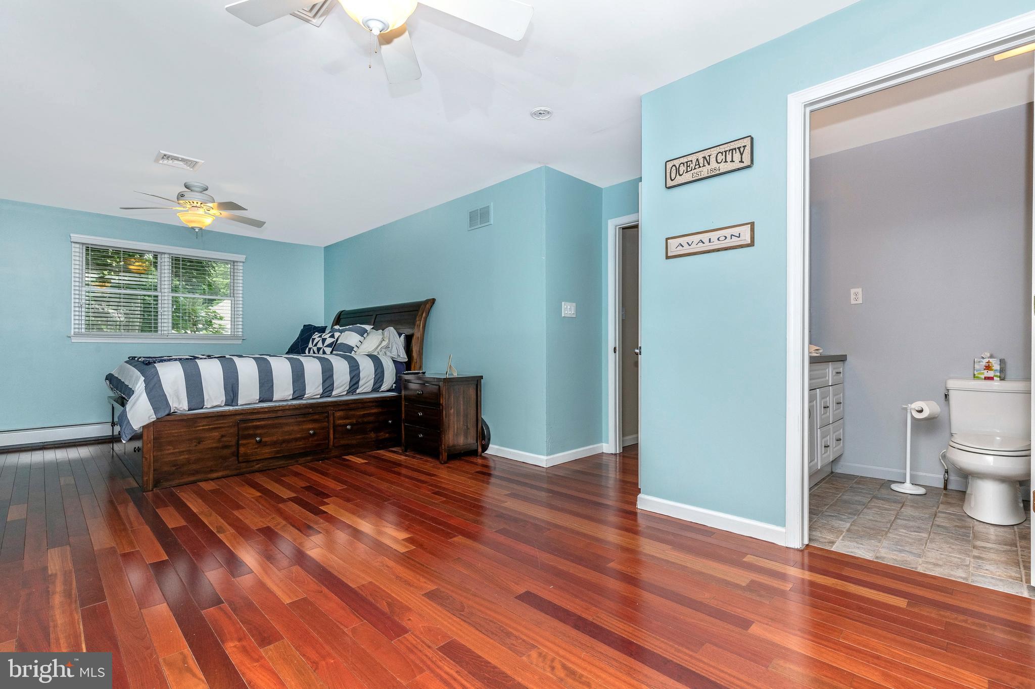 116 Pinetown Road Norristown, PA 19403 - Photo 26 of 57 Oversized Master Bedroom