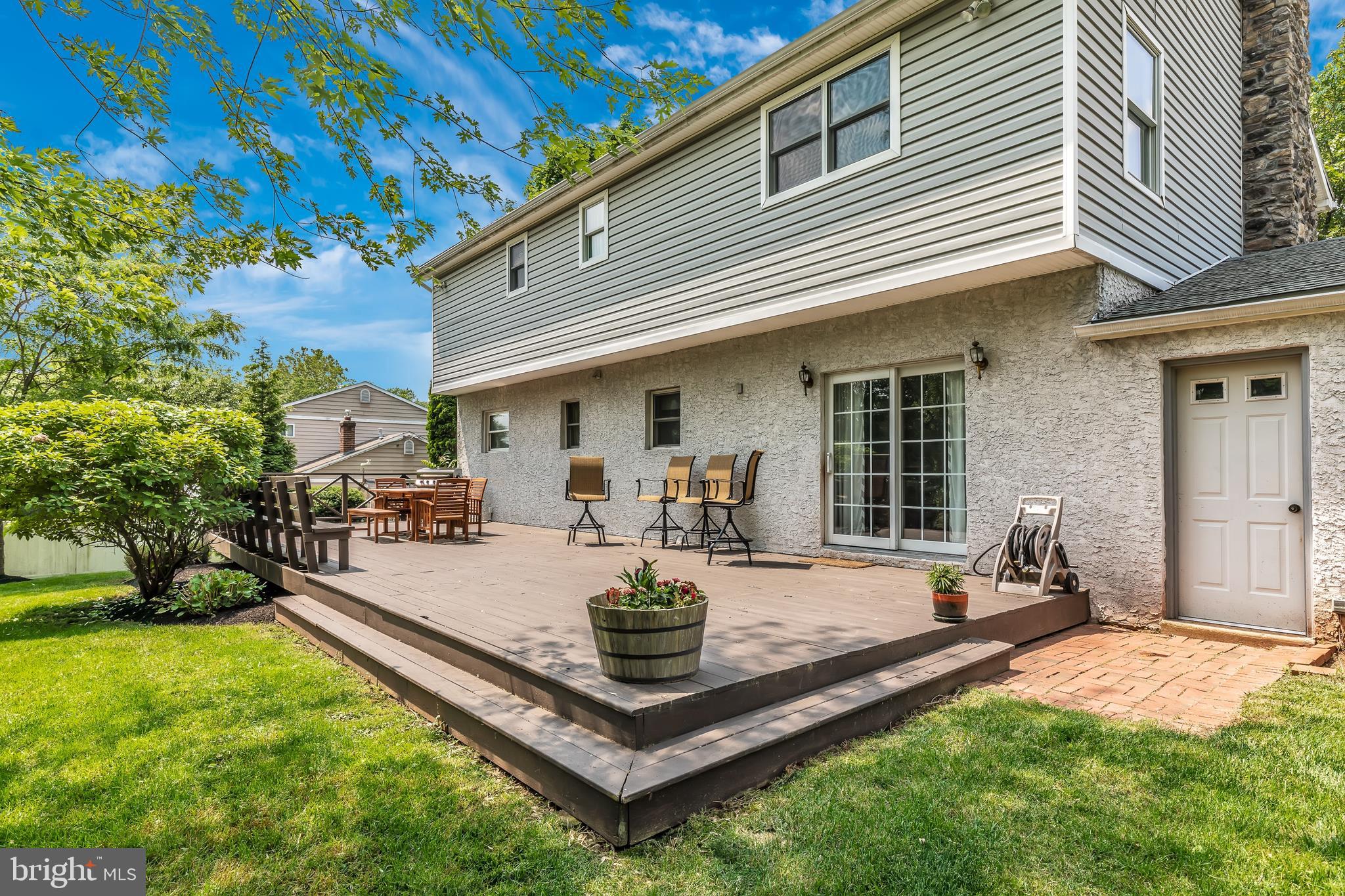 116 Pinetown Road Norristown, PA 19403 - Photo 40 of 57 Oversized Deck