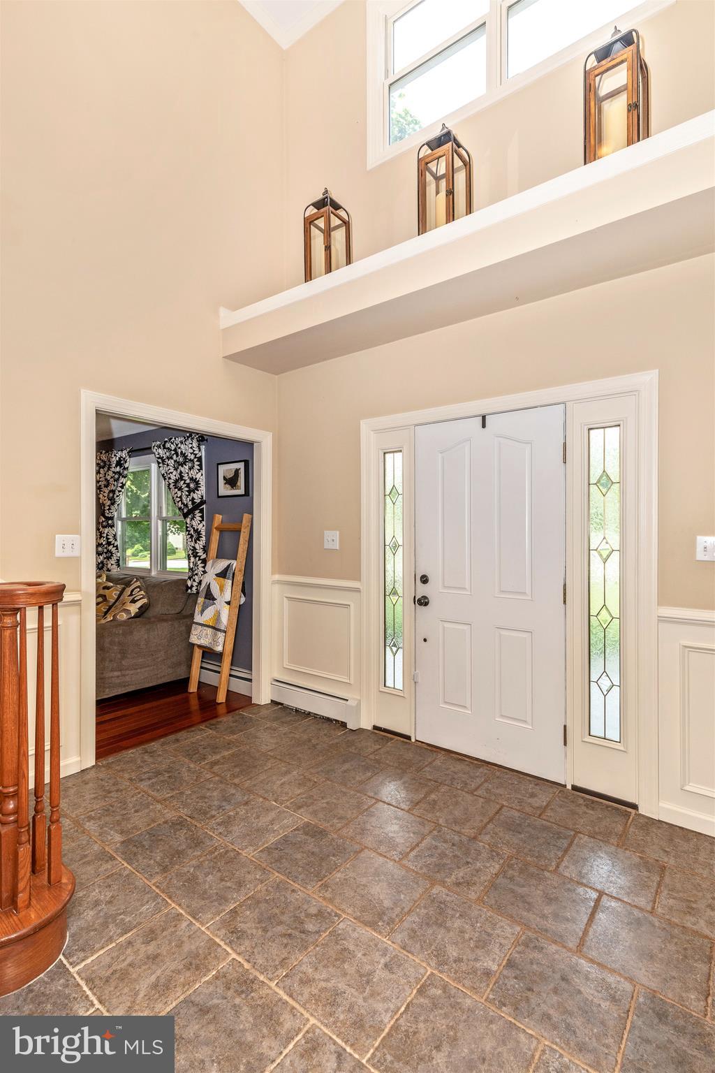116 Pinetown Road Norristown, PA 19403 - Photo 6 of 57 Center hall foyer