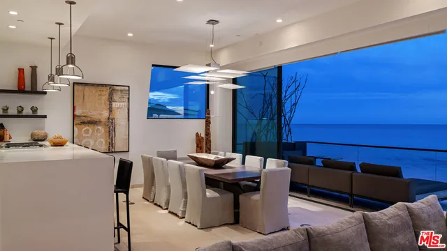 $50,000 | 25250 Malibu Road, Malibu, CA 90265