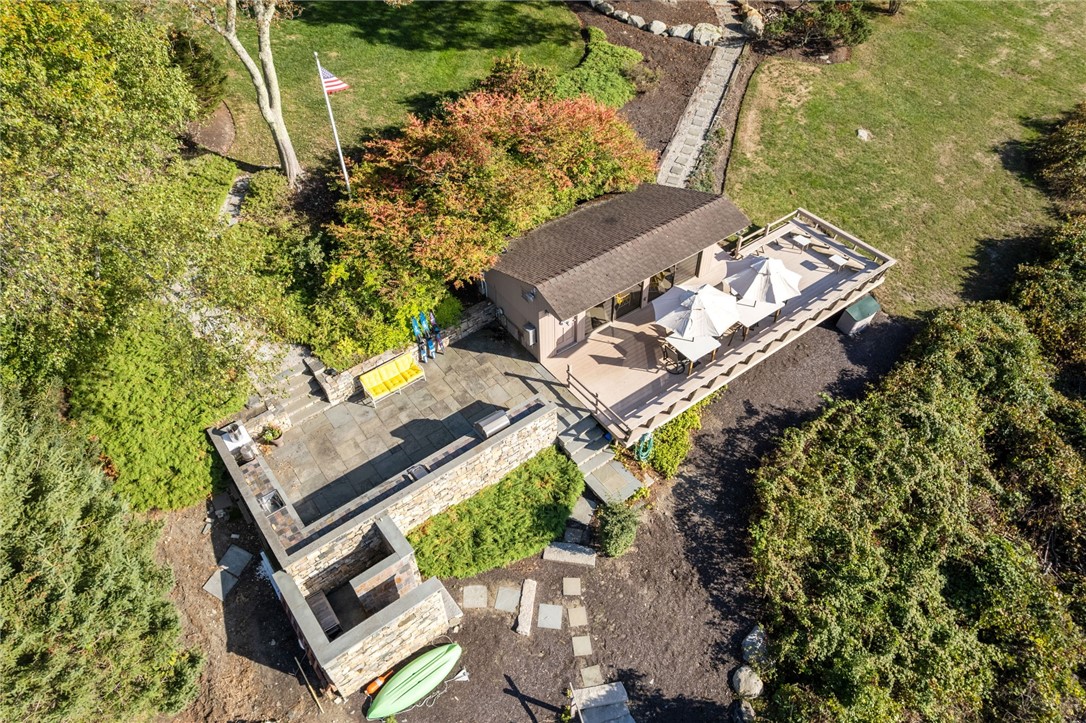 1191 North Main Road Jamestown, RI 02835 - Photo 10 of 43