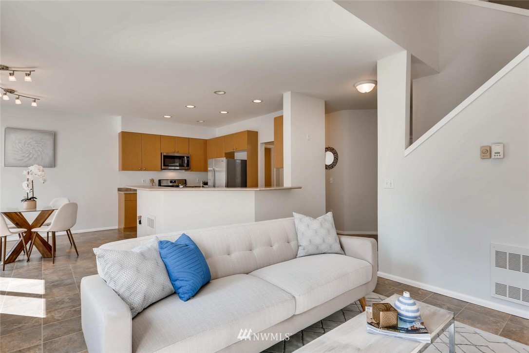 101 South 50th Place, Unit A Renton, WA 98055 - Photo 7 of 25 Gallery Image 7