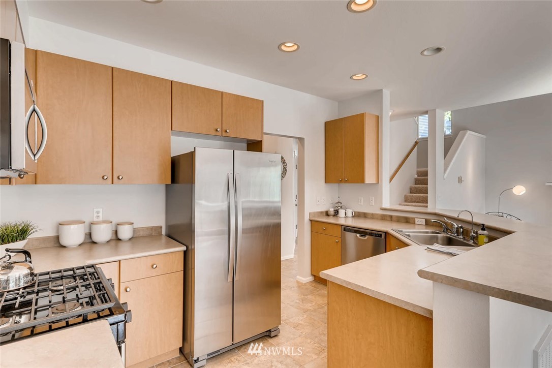 101 South 50th Place, Unit A Renton, WA 98055 - Photo 9 of 25 Gallery Image 9